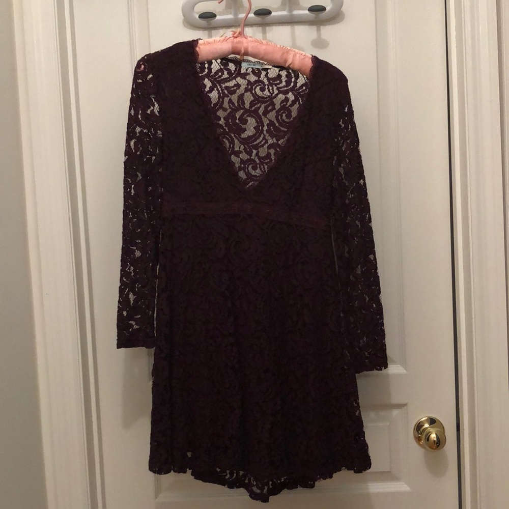 Long sleeve lace cocktail dress